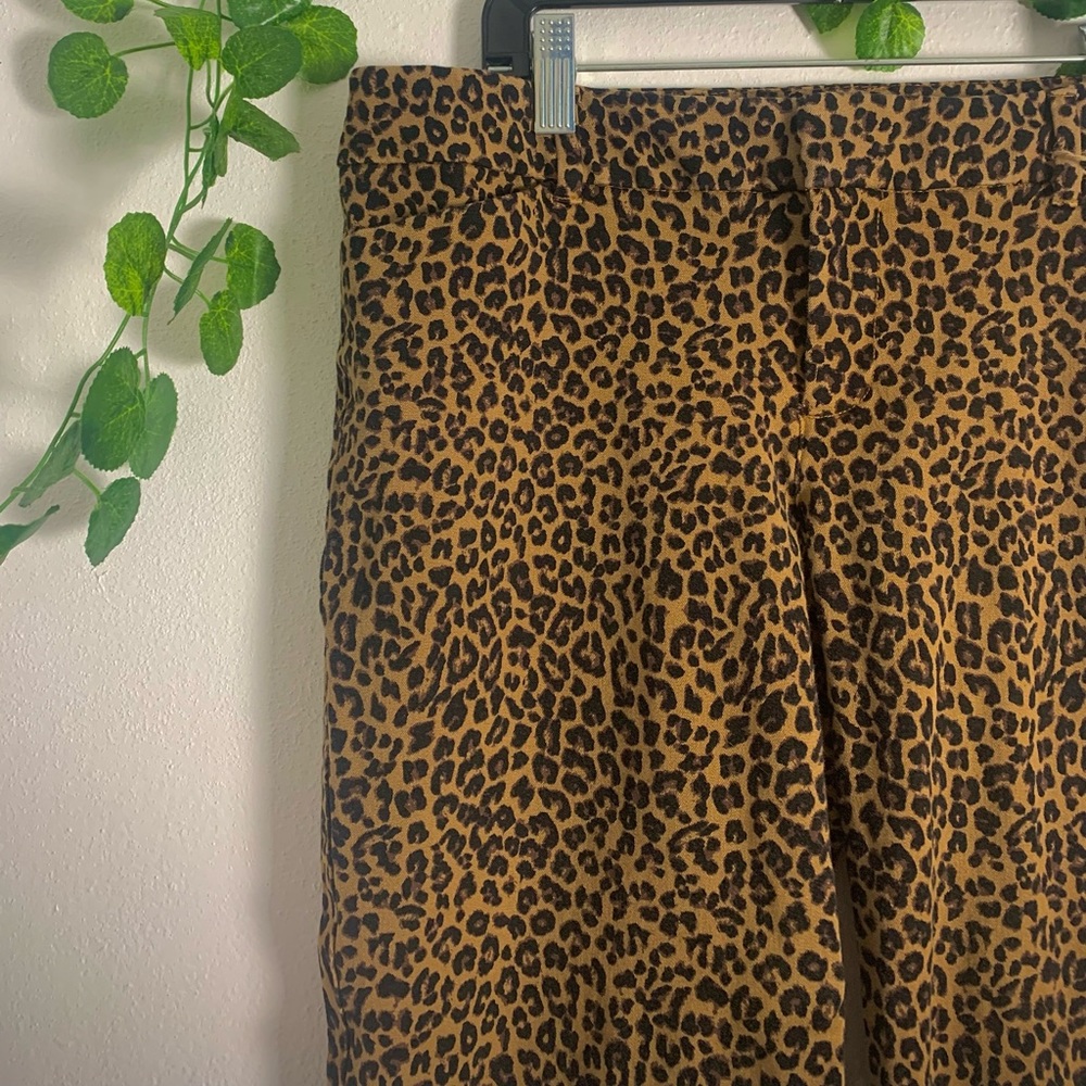 Leopard Cheetah print Woman’s Pants in Stretch Cotton (Size: M)